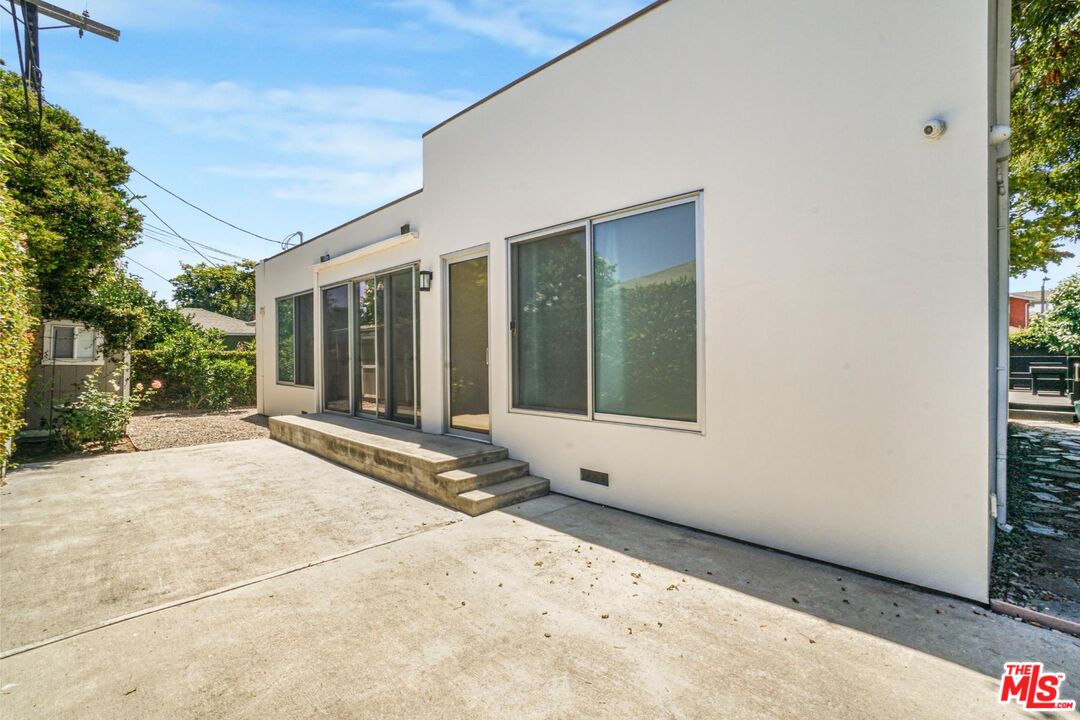 2700 Coolidge Ave