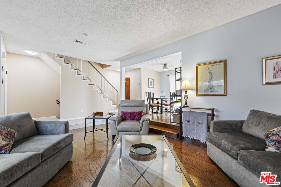 2701 Voorhees Ave Unit: 3