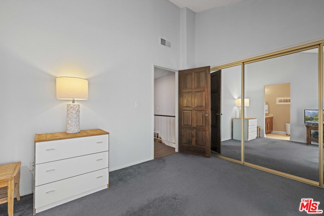 2701 Voorhees Ave Unit: 3