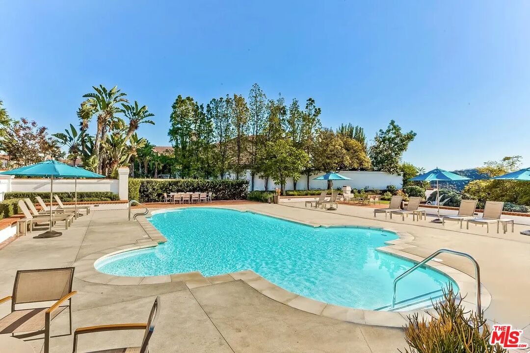 12683 Promontory Rd
