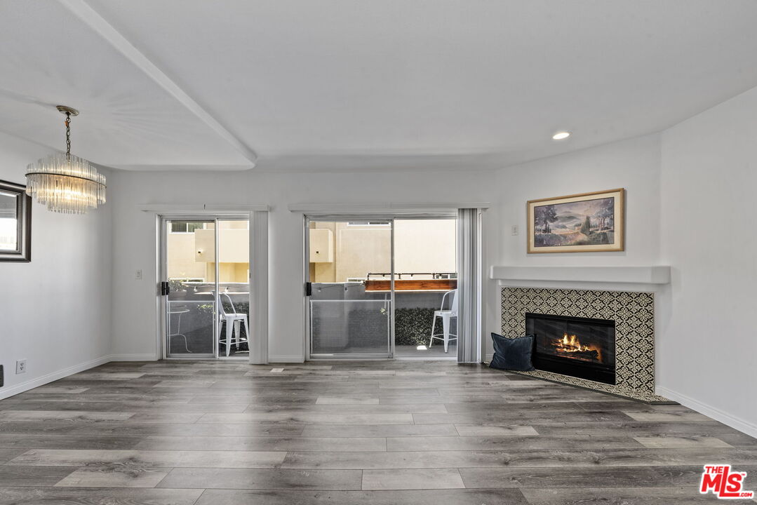 1811 MANNING AVE Unit: 202