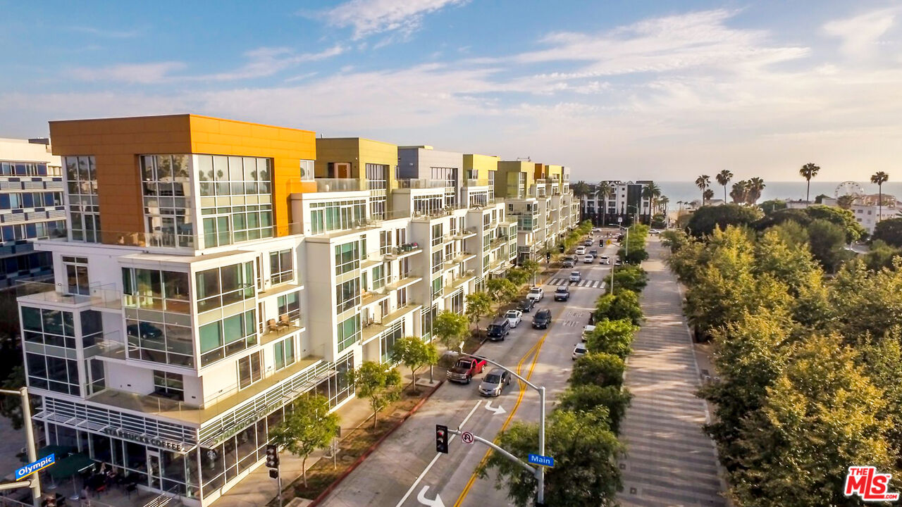 1705 Ocean Ave Unit: 205