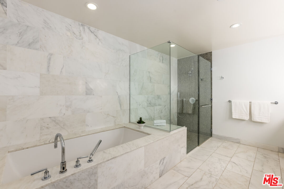 1705 Ocean Ave Unit: 205