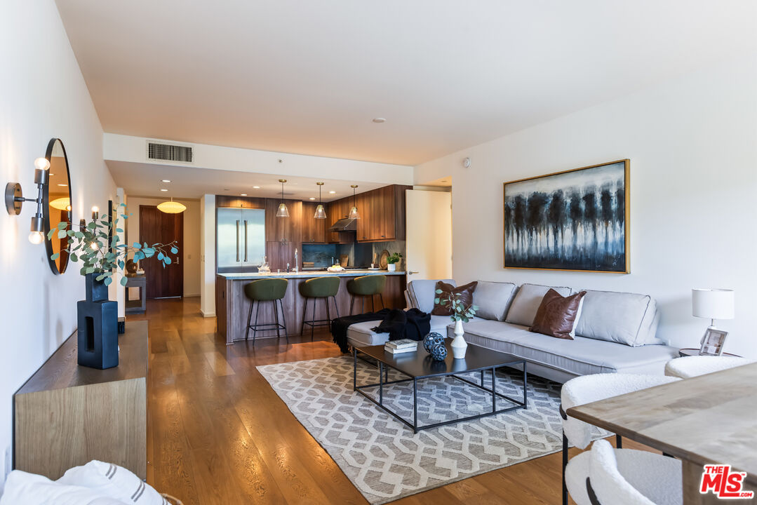 1705 Ocean Ave Unit: 205