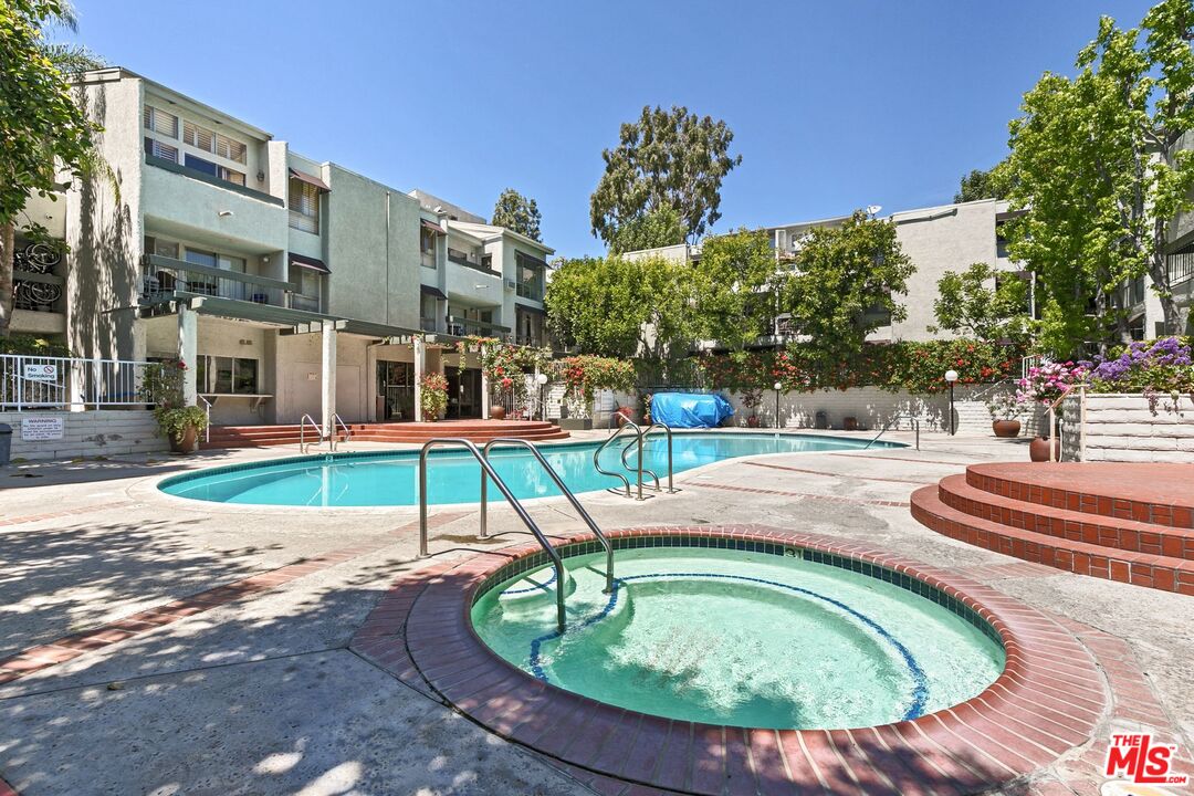 4900 Overland Ave Unit: 295