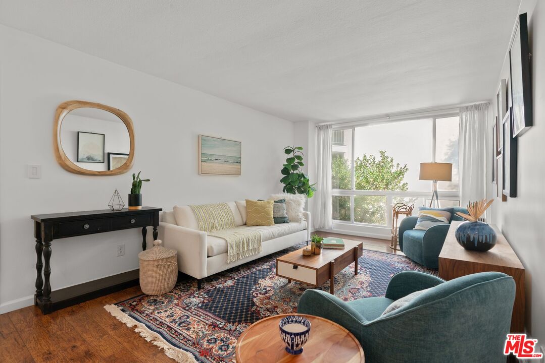 4900 Overland Ave Unit: 295