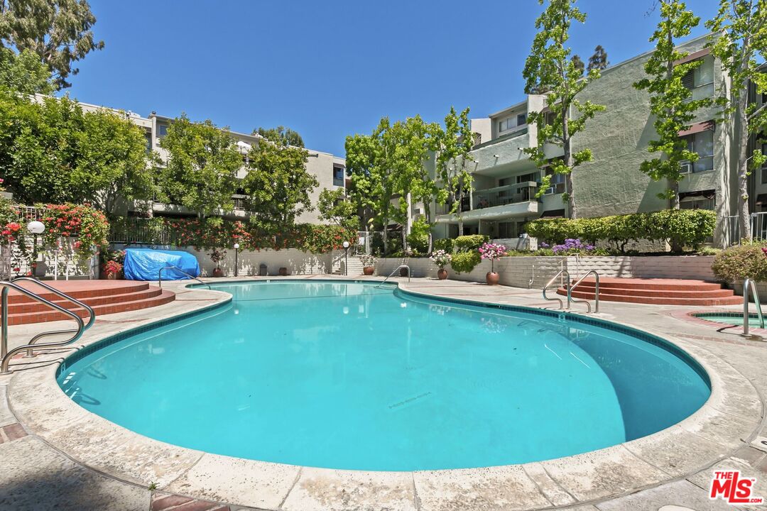 4900 Overland Ave Unit: 295