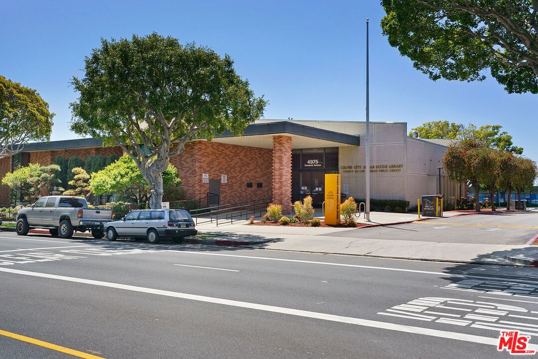 4900 Overland Ave Unit: 295