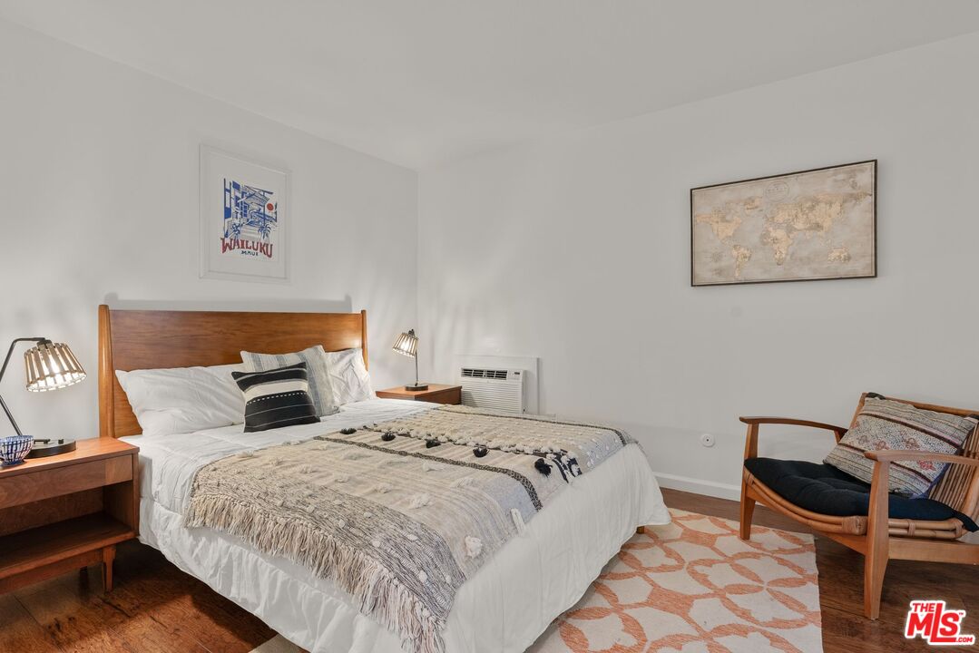 4900 Overland Ave Unit: 295