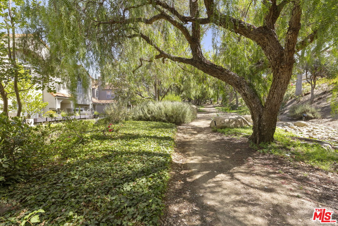 22210 Wildwood Pl