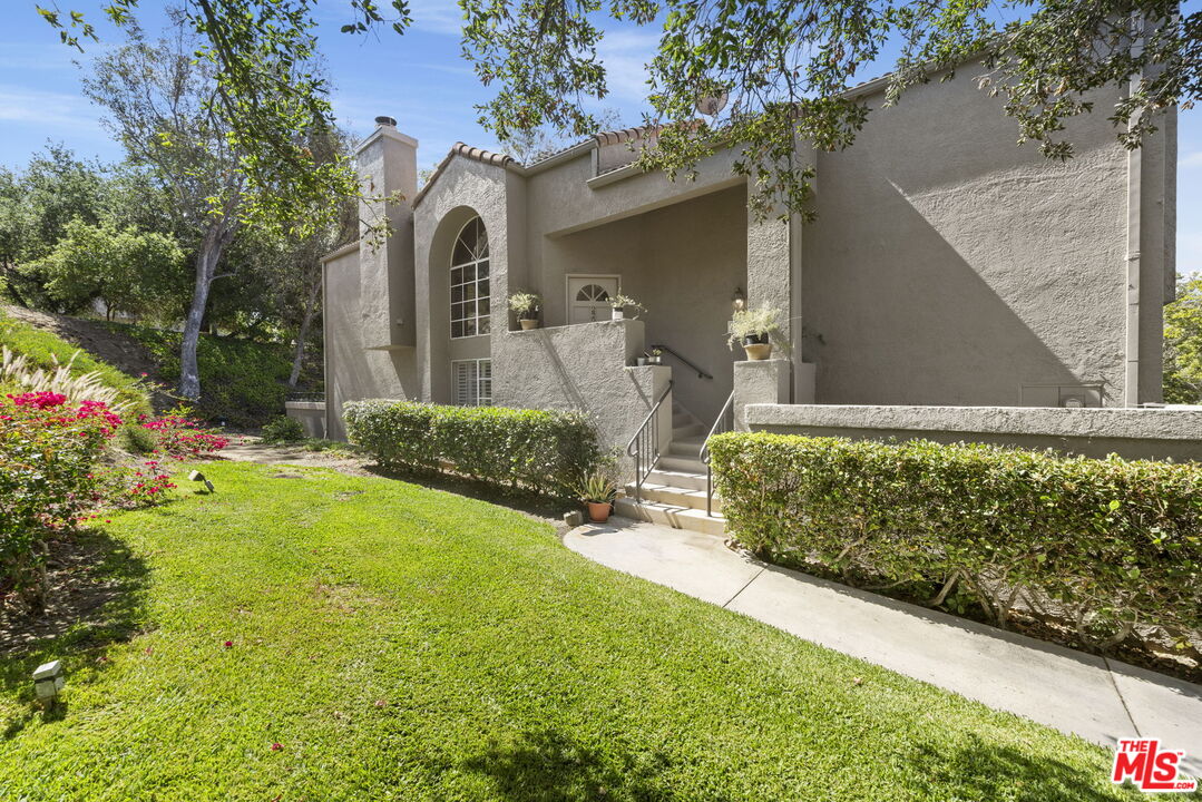 22210 Wildwood Pl