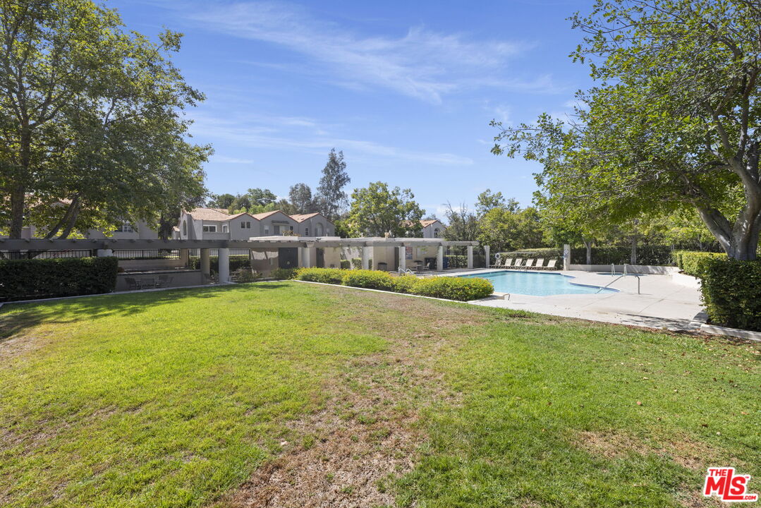 22210 Wildwood Pl