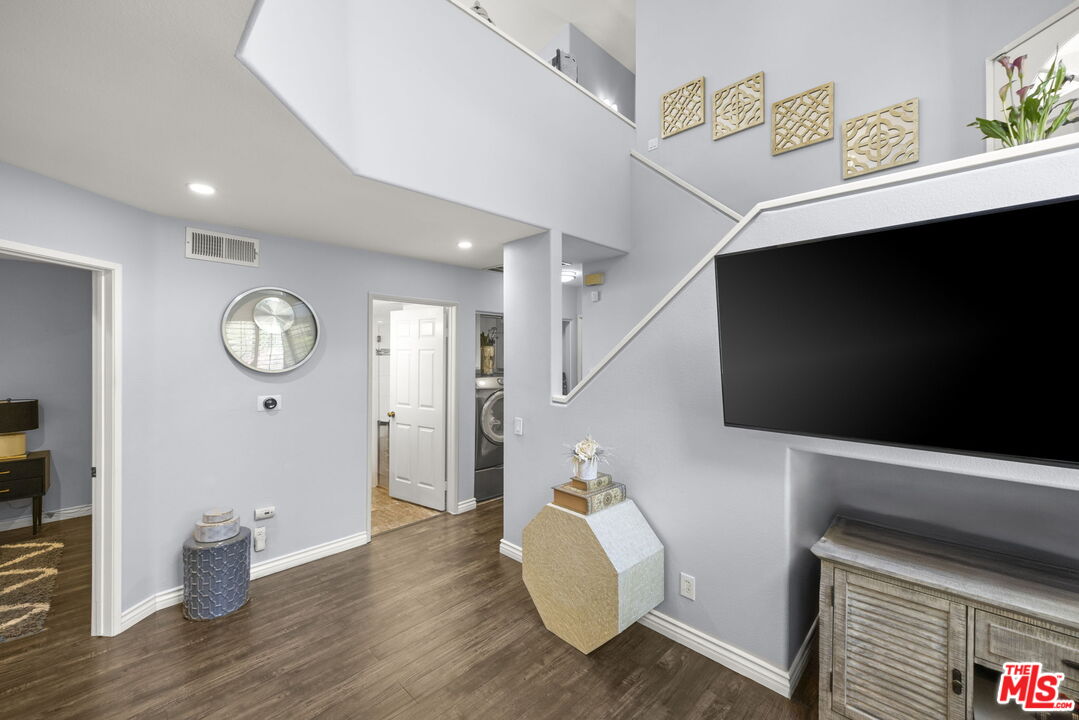 22210 Wildwood Pl