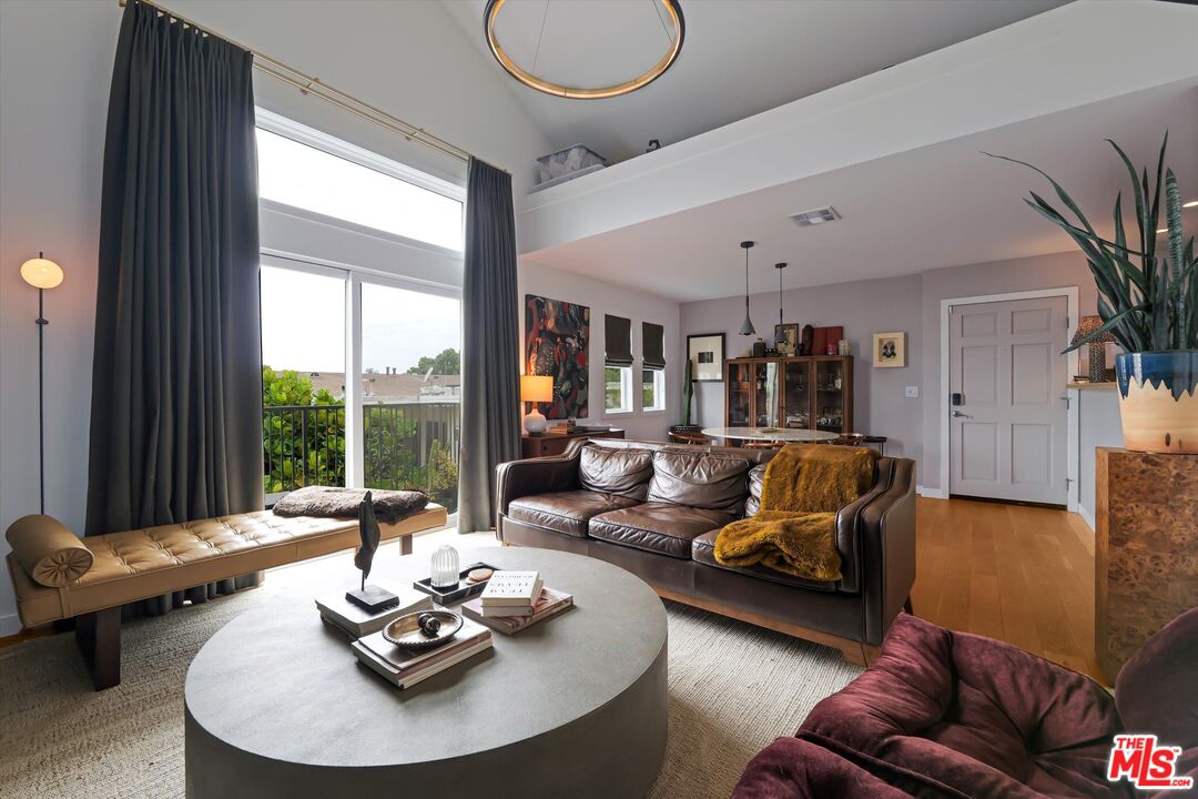 12530 Venice Blvd Unit: 8