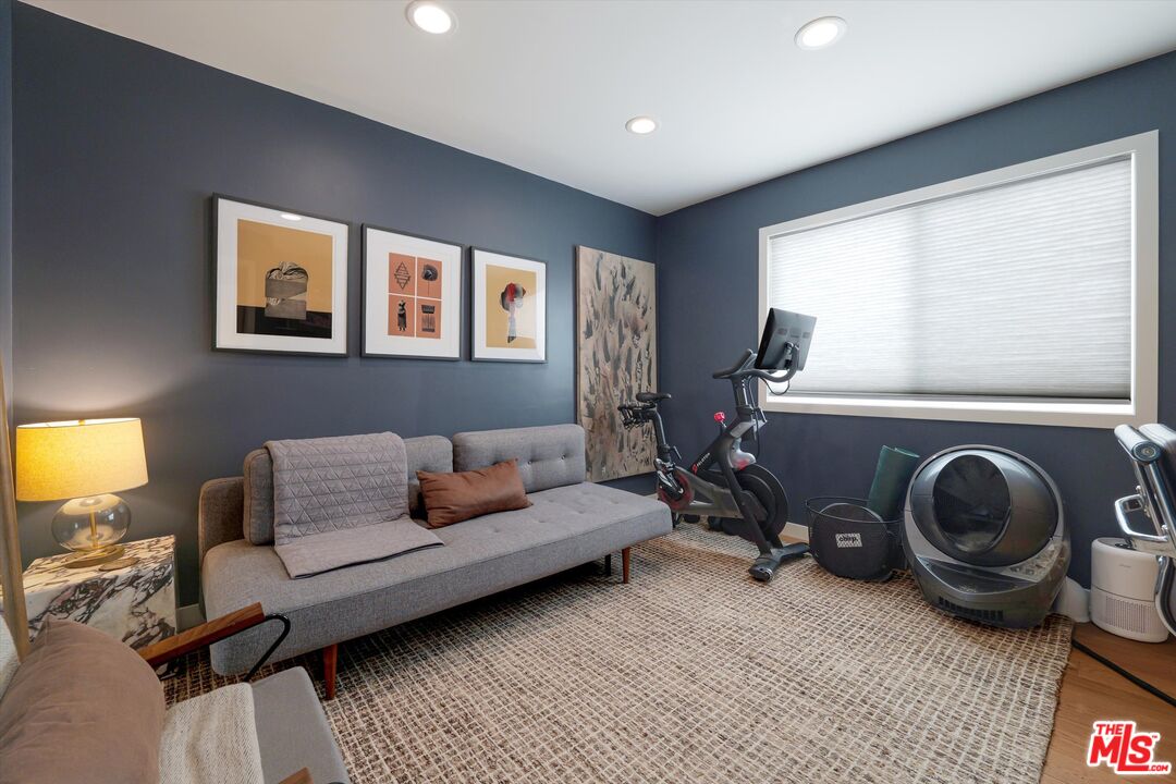 12530 Venice Blvd Unit: 8