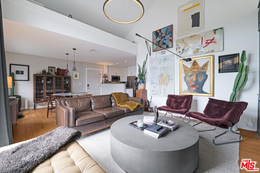 12530 Venice Blvd Unit: 8