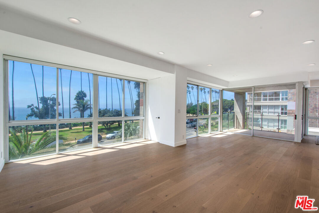 515 Ocean Ave Unit: 402S