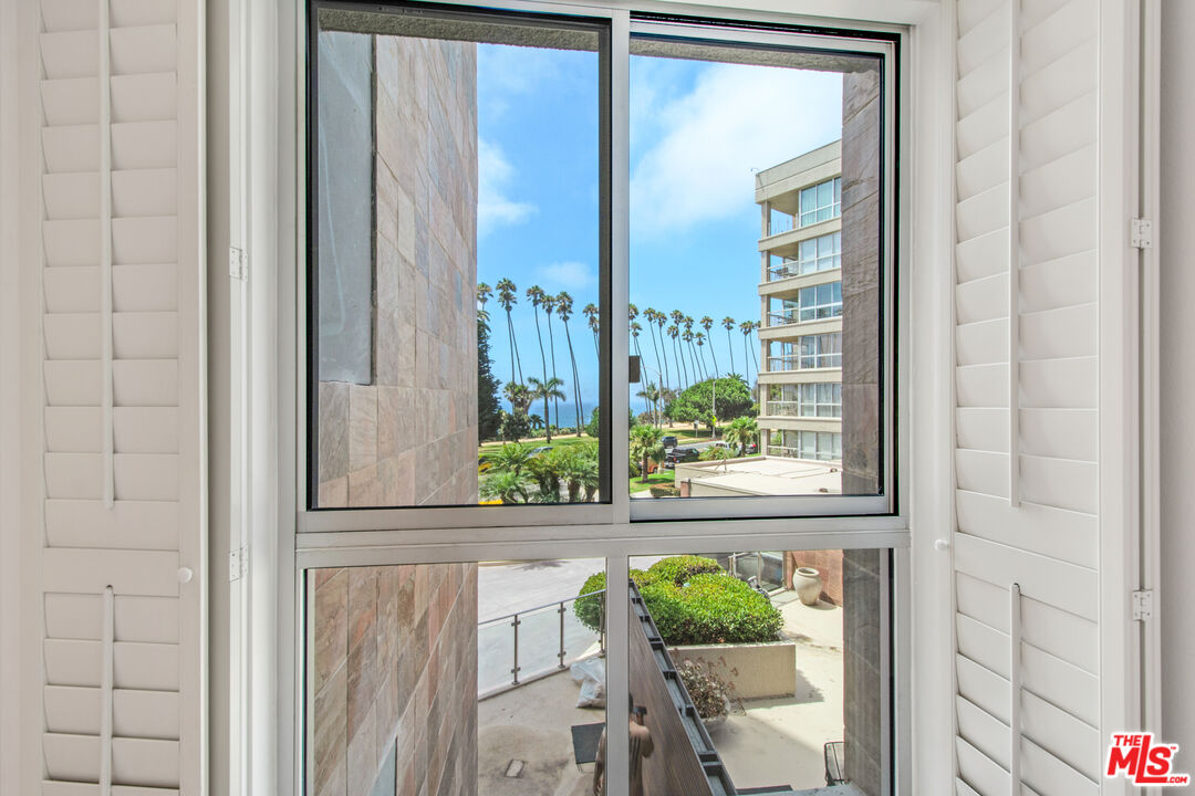515 Ocean Ave Unit: 402S