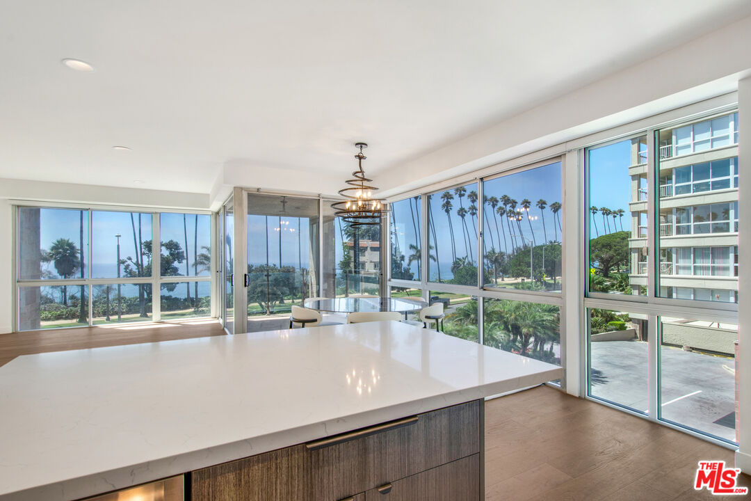 515 Ocean Ave Unit: 402S