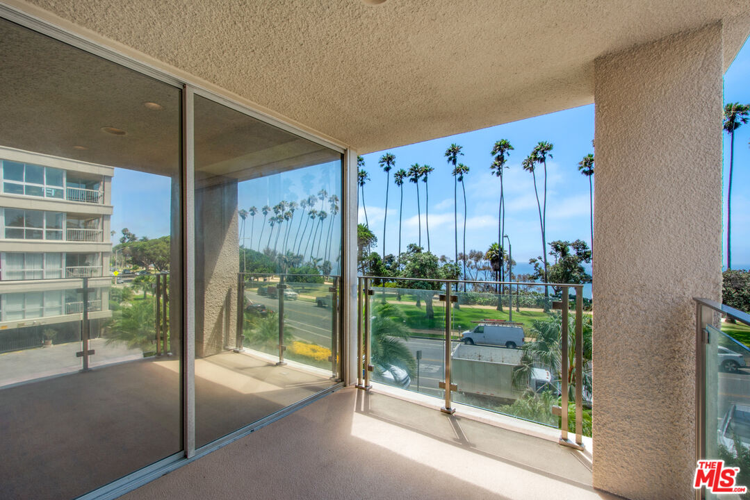 515 Ocean Ave Unit: 402S