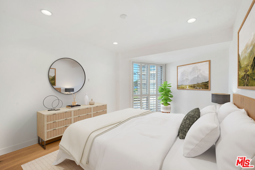 515 Ocean Ave Unit: 402S