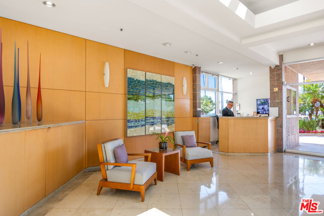 515 Ocean Ave Unit: 402S