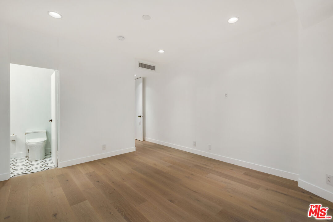 515 Ocean Ave Unit: 402S