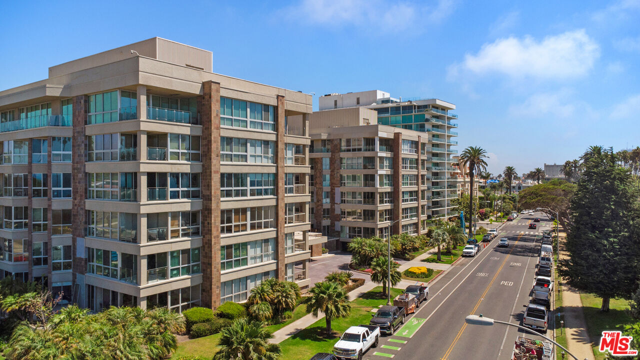 515 Ocean Ave Unit: 402S