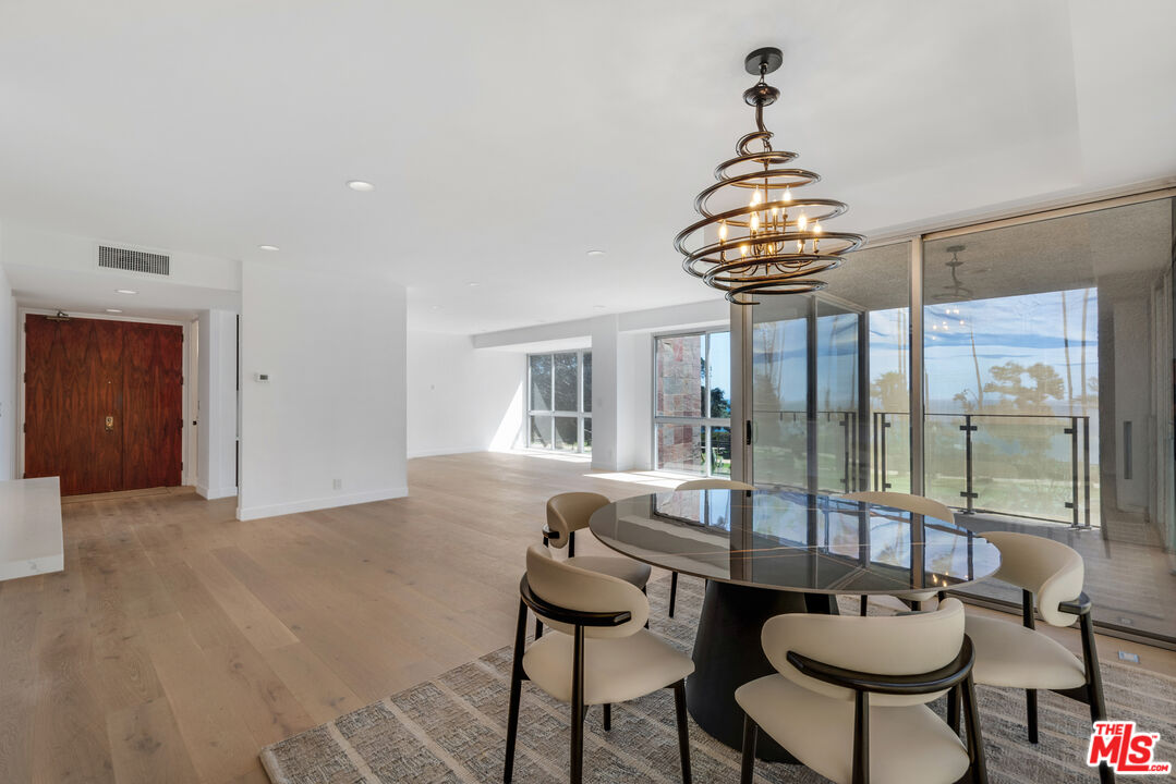 515 Ocean Ave Unit: 402S