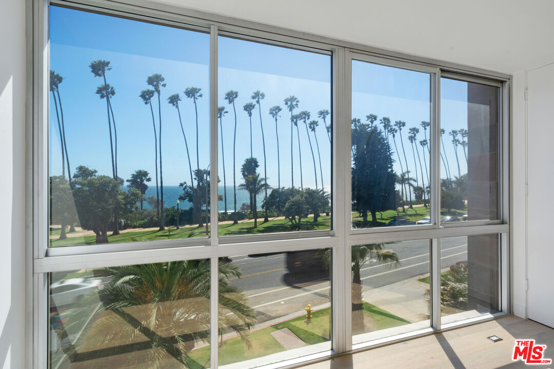 515 Ocean Ave Unit: 402S