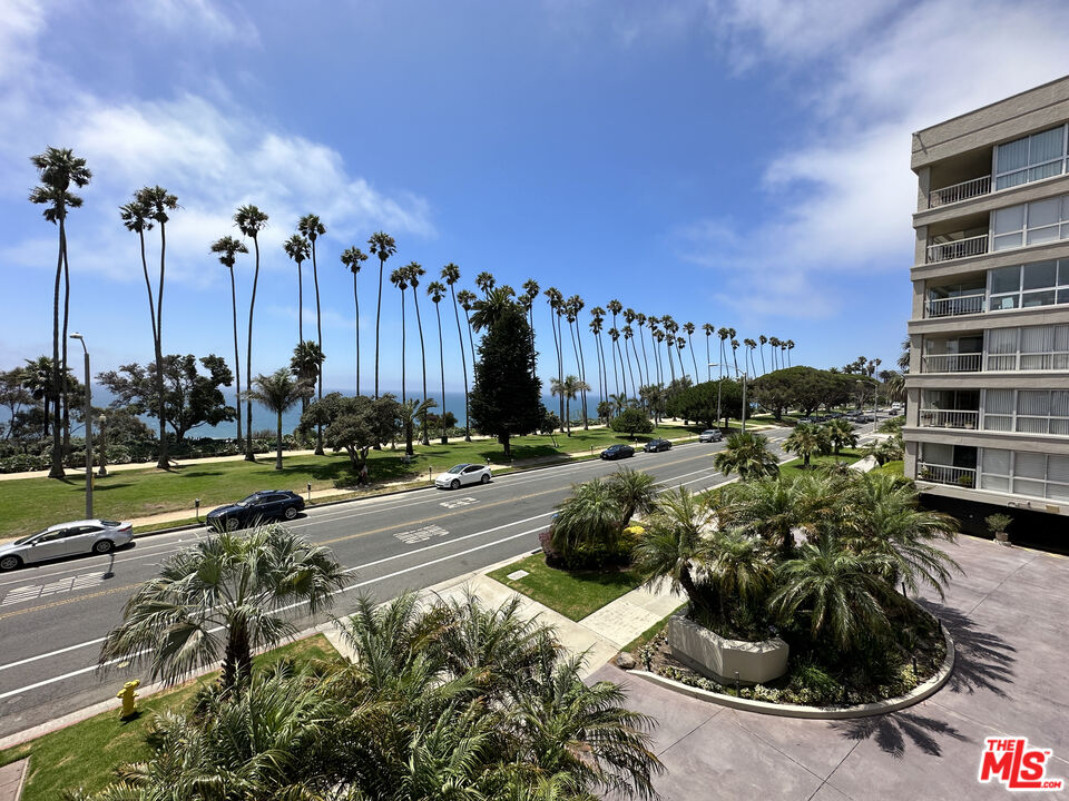 515 Ocean Ave Unit: 402S