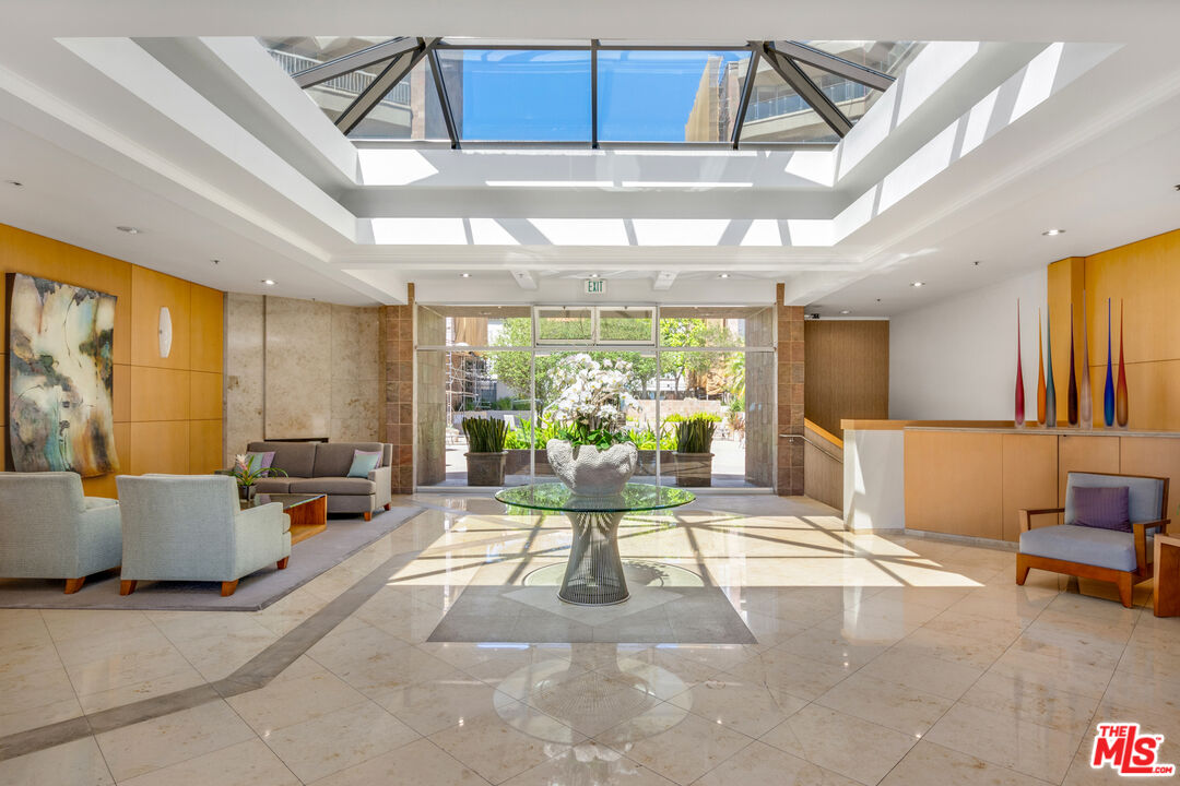 515 Ocean Ave Unit: 402S