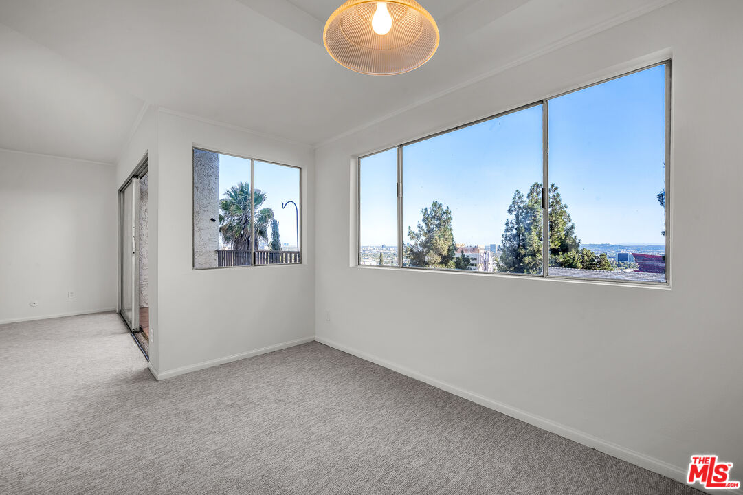 1230 Horn Ave Unit: 401