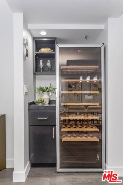 410 S Barrington Ave Unit: PH306