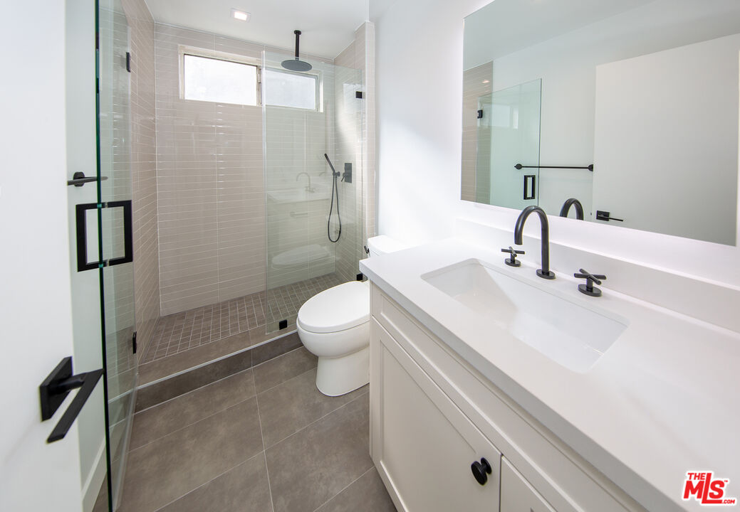 628 N Orlando AVE Unit: 4