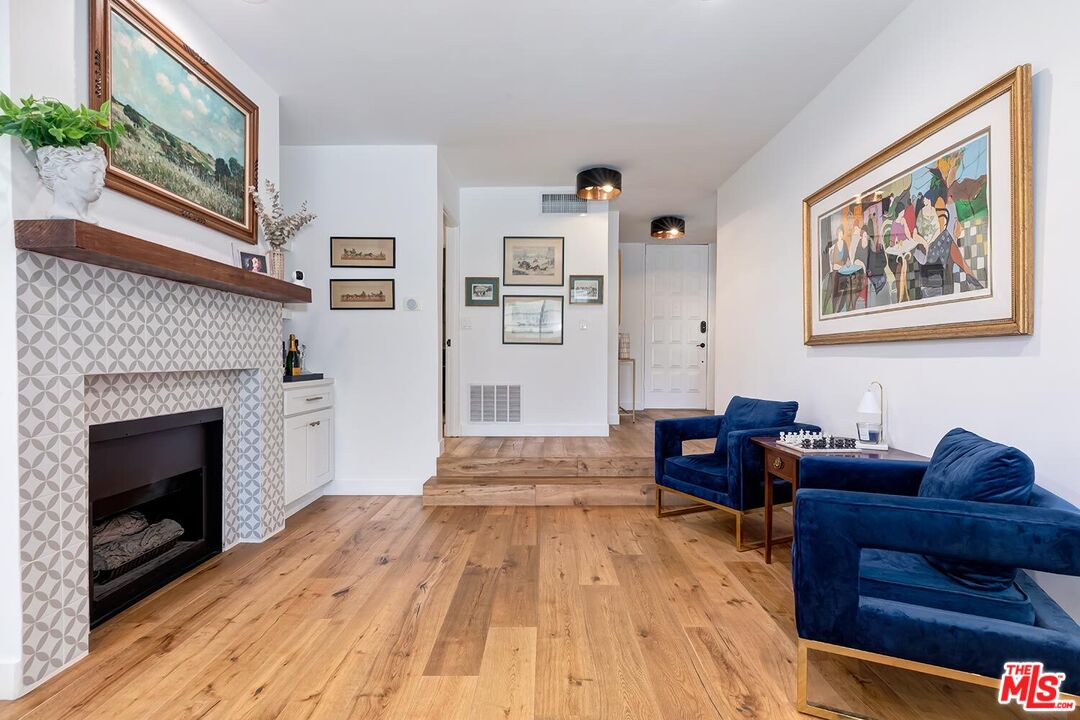 1131 12th St Unit: 101