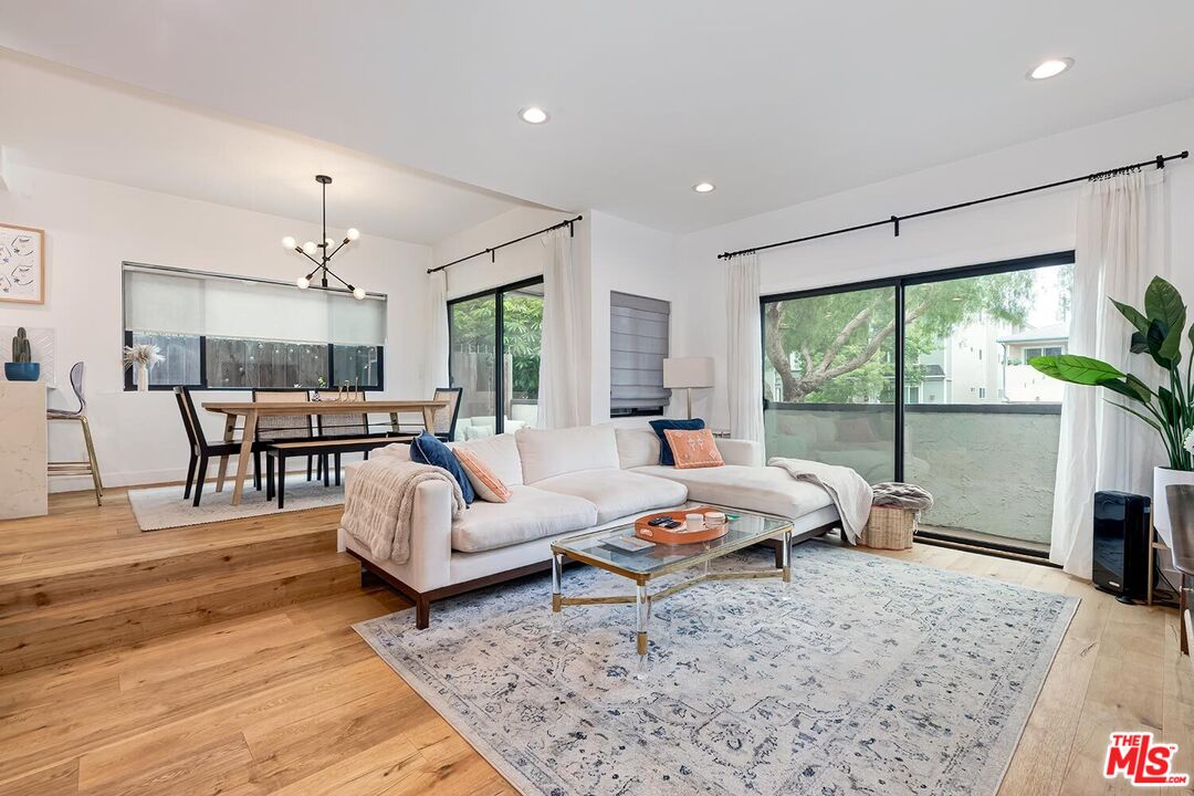 1131 12th St Unit: 101