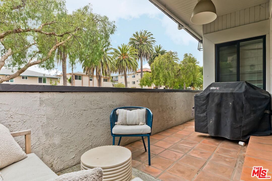 1131 12th St Unit: 101