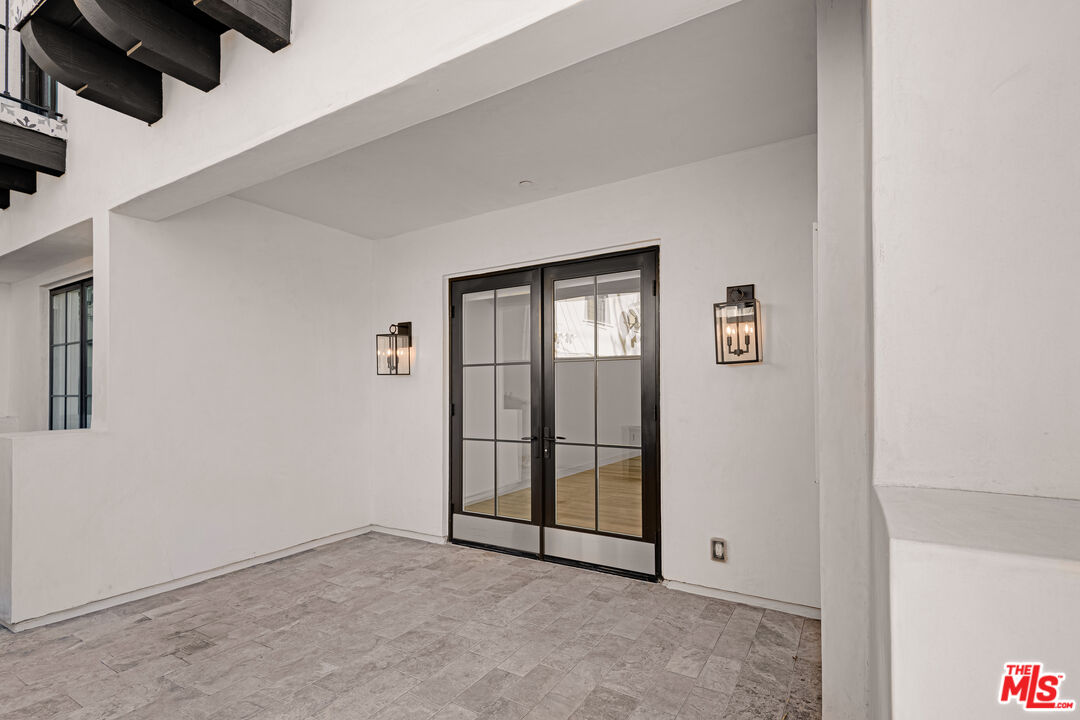 7914 NORTON AVE Unit: 103