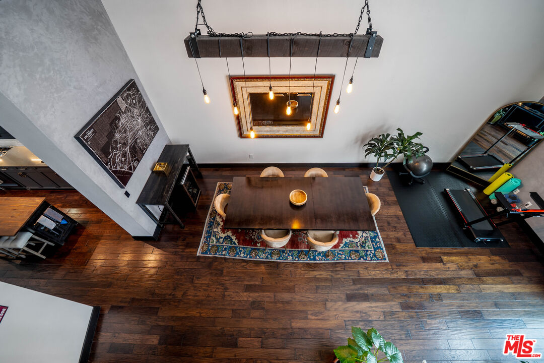 4115 Glencoe Ave Unit: 302