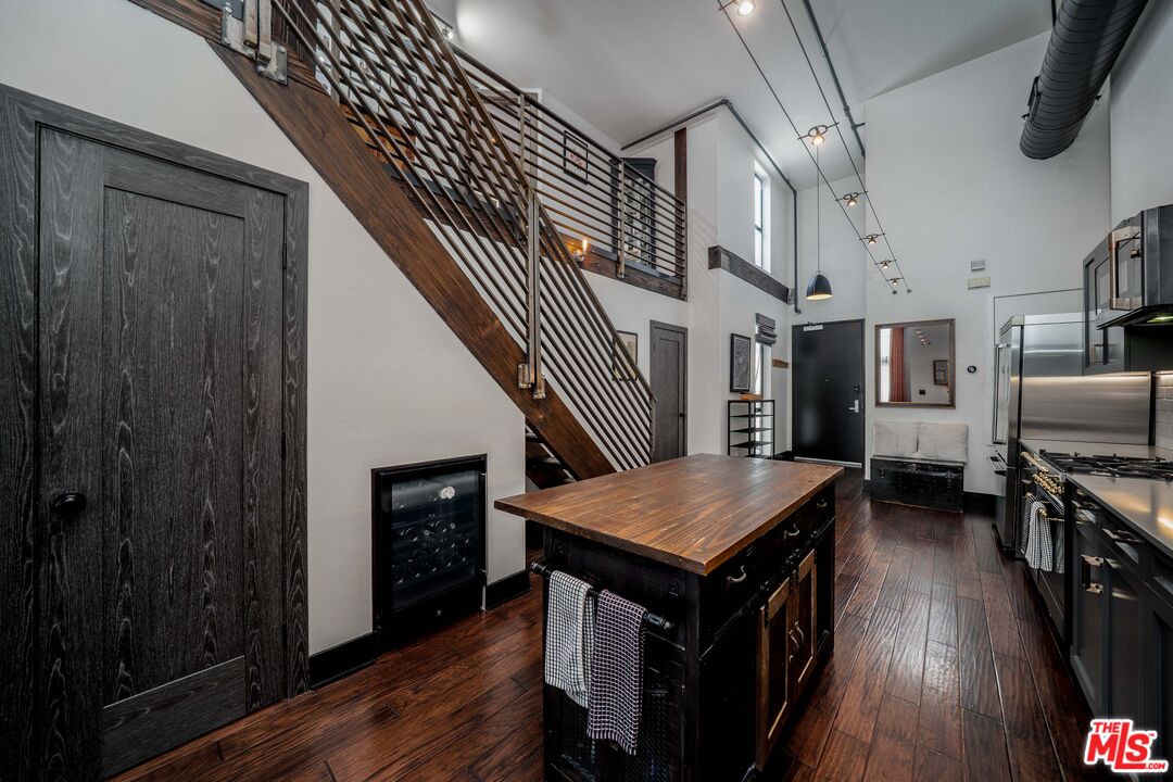 4115 Glencoe Ave Unit: 302