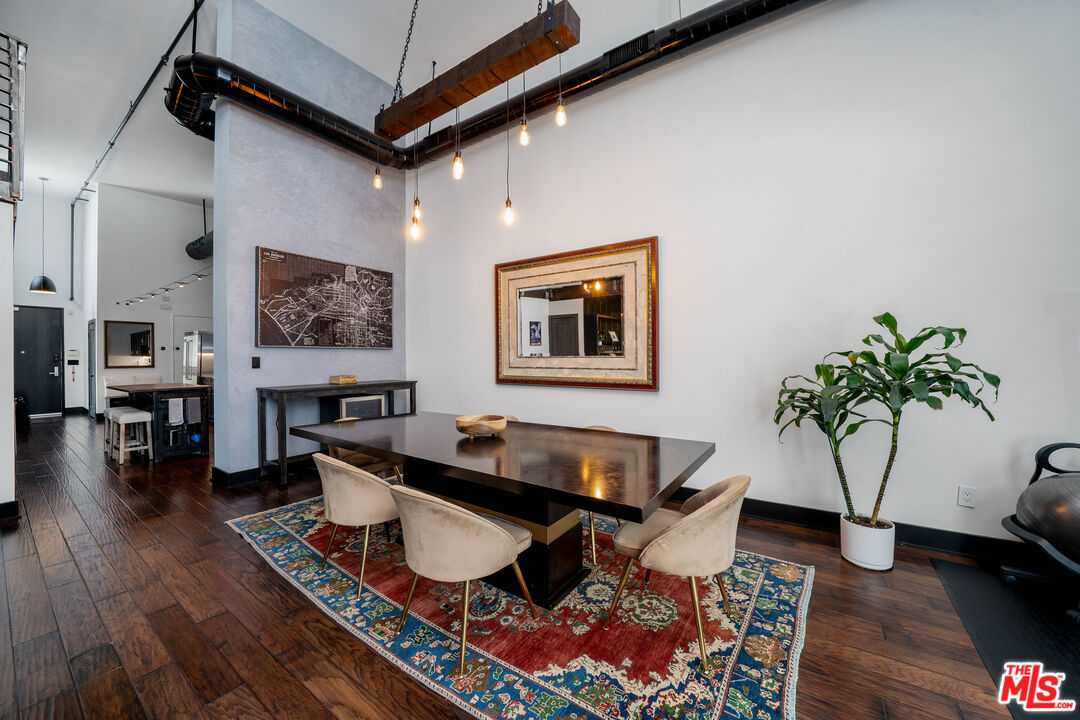 4115 Glencoe Ave Unit: 302