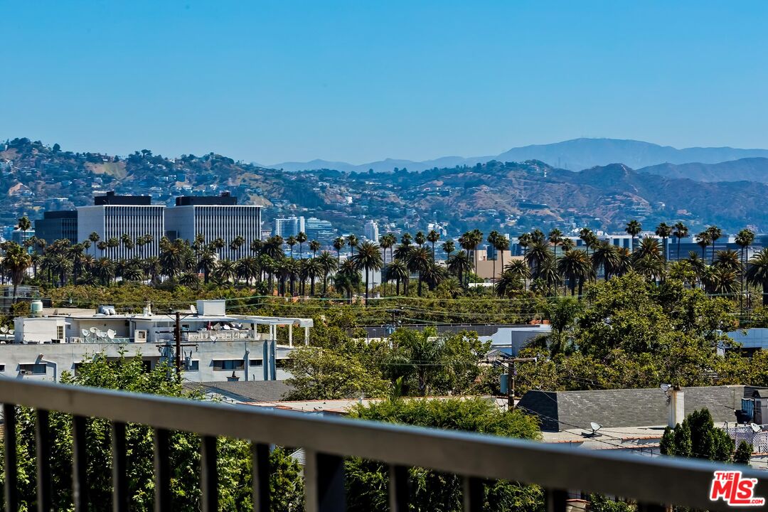 1115 S Elm Dr Unit: PH12