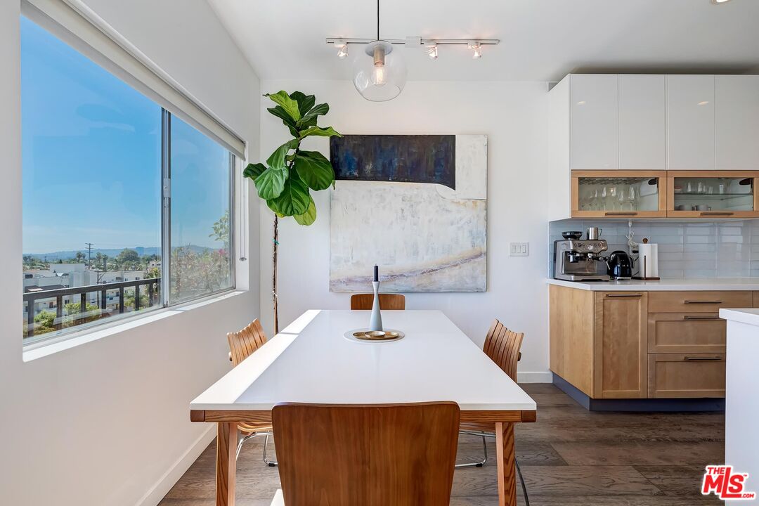 1115 S Elm Dr Unit: PH12