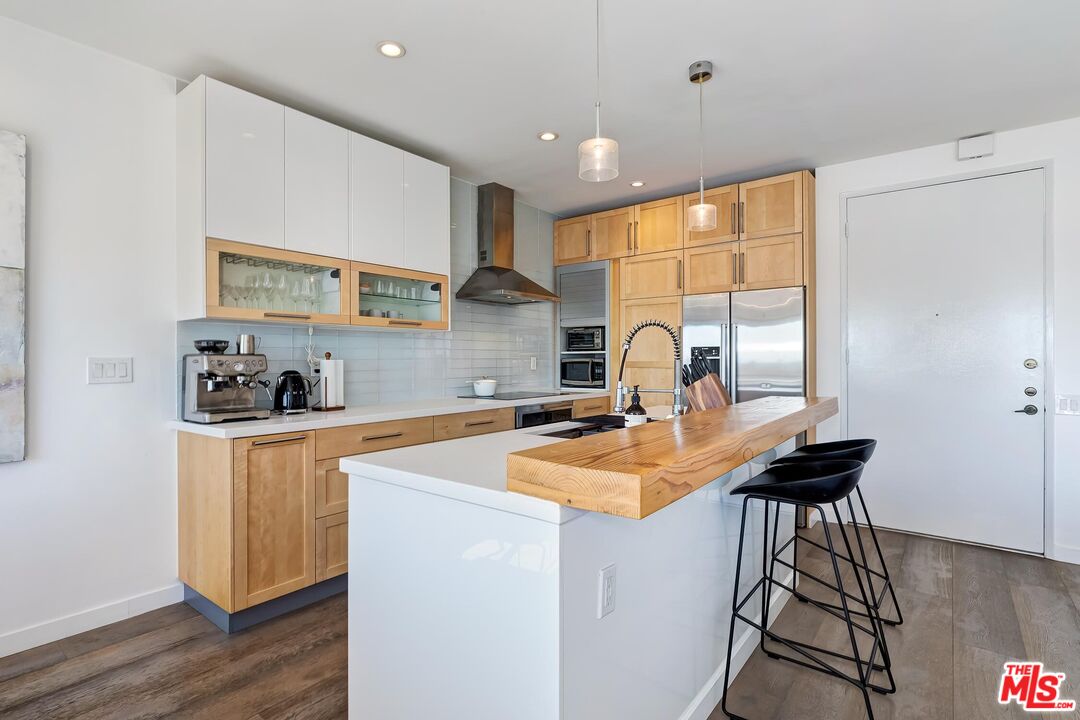 1115 S Elm Dr Unit: PH12