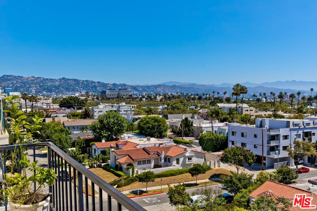 1115 S Elm Dr Unit: PH12