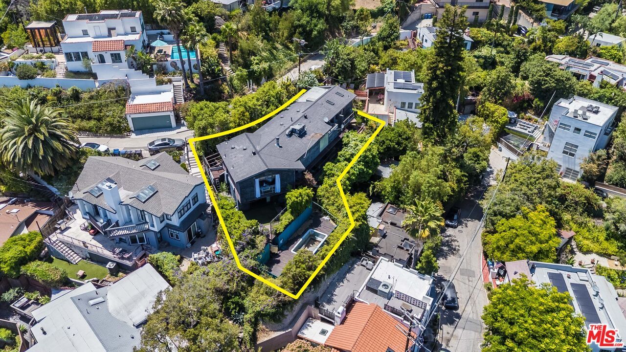 2528 Dearborn Dr