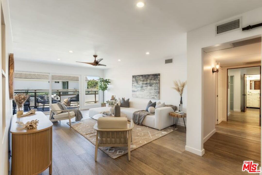 4300 Via Dolce Unit: 102