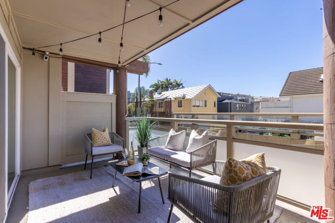 4300 Via Dolce Unit: 102