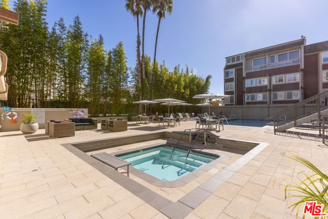 4300 Via Dolce Unit: 102